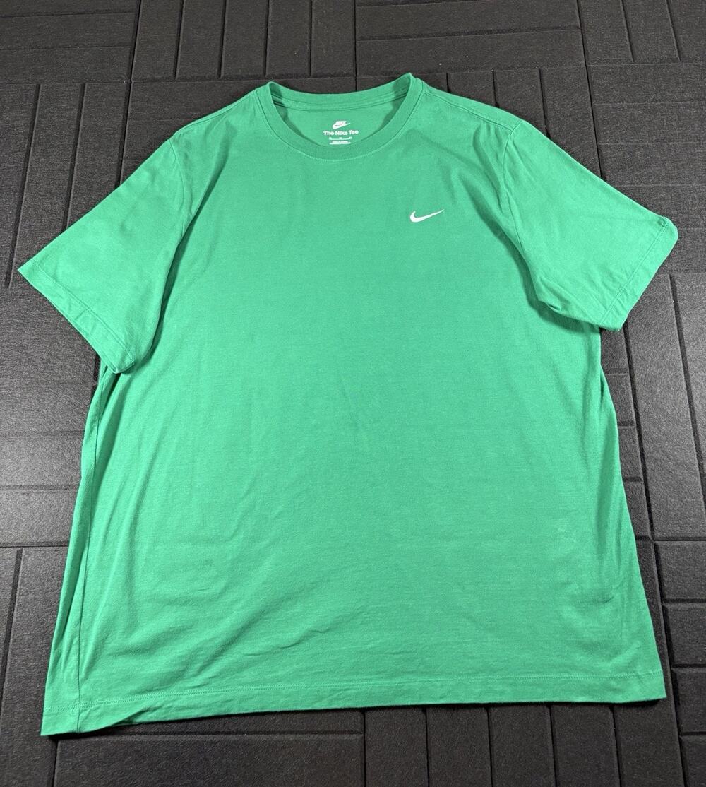 The Nike Tee XL Green Short Sleeve T-Shirt Embroidered Logo Classic